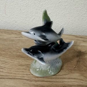 Vintage‎ Ceramic Dolphin Figurine Ocean Decor Gray Porcelain Coral Green Seaweed